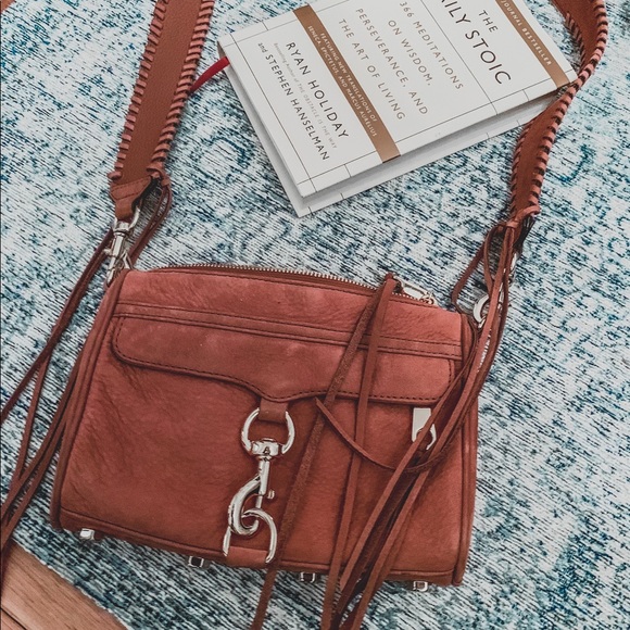 ℝ𝕖𝕓𝕖𝕔𝕔𝕒 𝕄𝕚𝕟𝕜𝕠𝕗𝕗 ℂ𝕣𝕠𝕤𝕤𝕓𝕠𝕕𝕪 - Picture 1 of 4